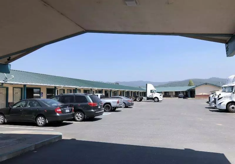 Motelli Travel Inn