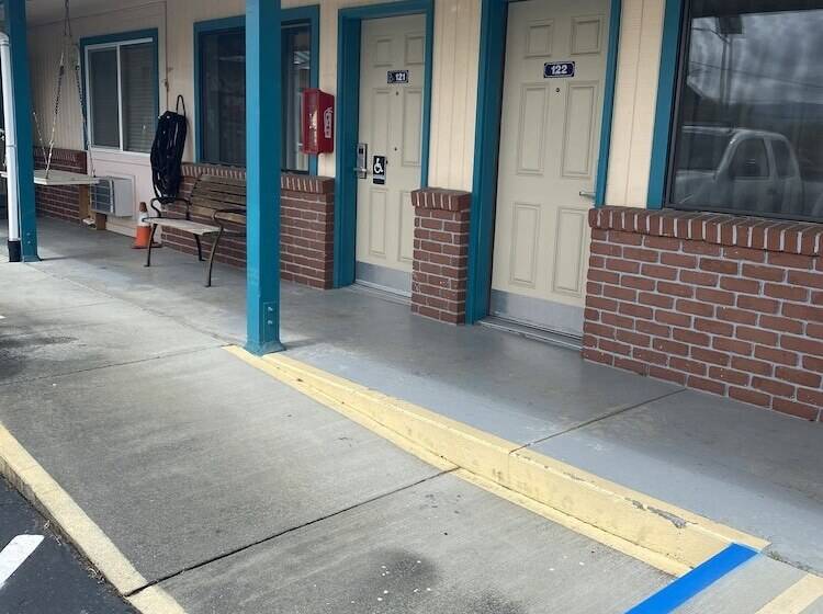 汽车旅馆 Travel Inn