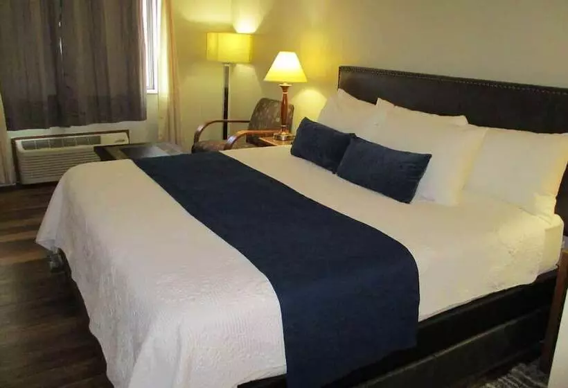 モーテル Travelodge By Wyndham Redwood Falls