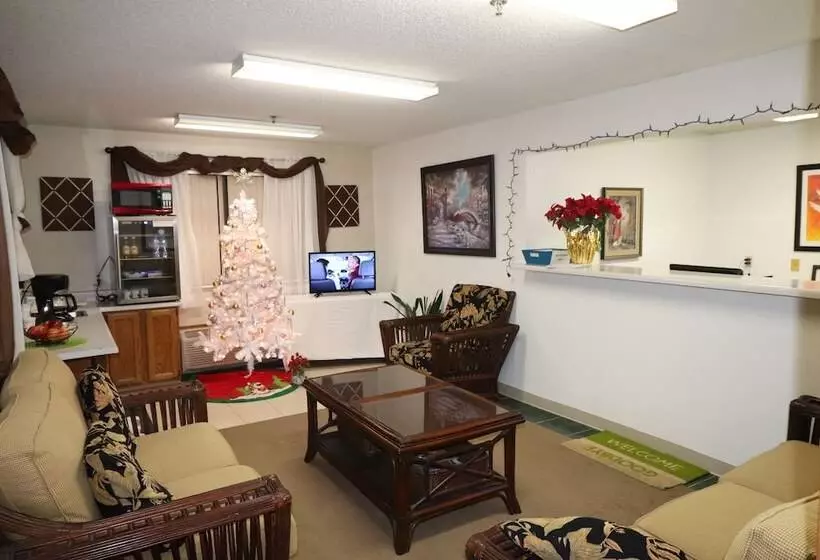 モーテル Travelodge By Wyndham Redwood Falls