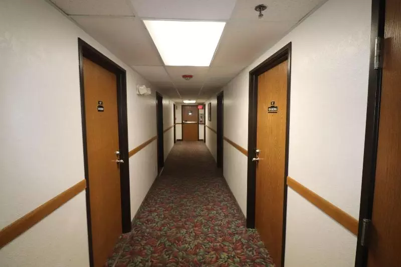 モーテル Travelodge By Wyndham Redwood Falls