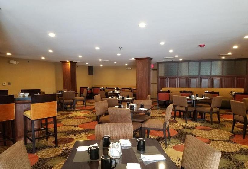 Radisson Hotel Detroit-farmington Hills