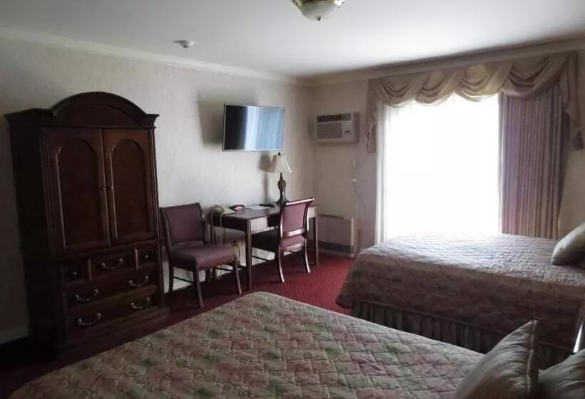 Lomakeskus Roosevelt Inn & Suites Saratoga Springs