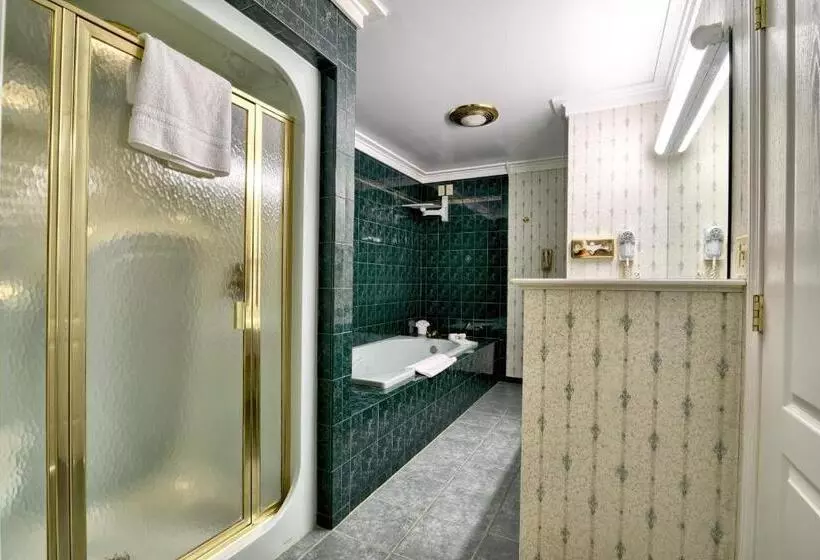 Lomakeskus Roosevelt Inn & Suites Saratoga Springs