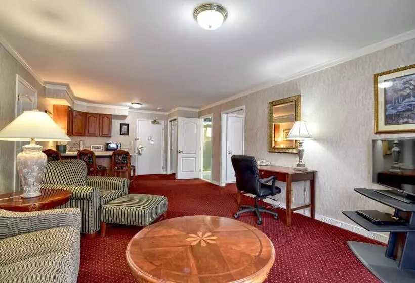 Lomakeskus Roosevelt Inn & Suites Saratoga Springs