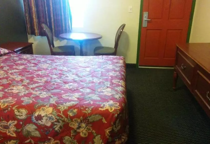 Sunshine Motel