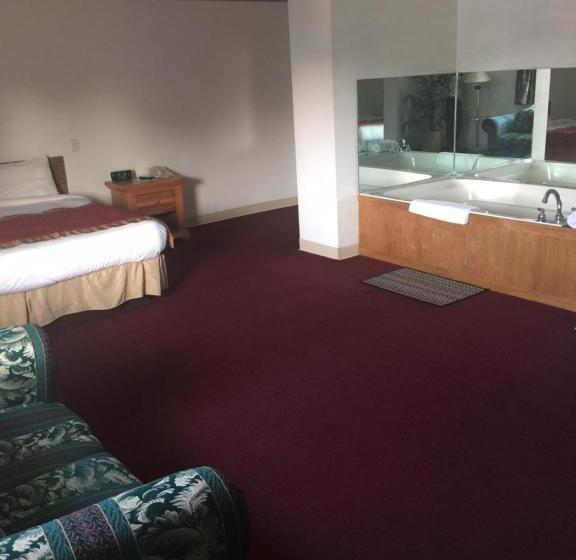 Villa Inn Motel Near Hwy 12 Wi Capital O