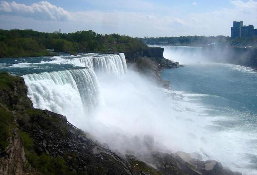 Wanderfalls Guesthouse & Hostel