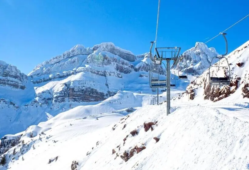 Hotel Rural Pirineo Jacetania 3000