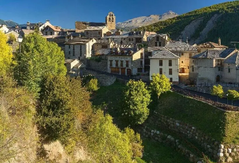 Hotel Rural Pirineo Jacetania 3000