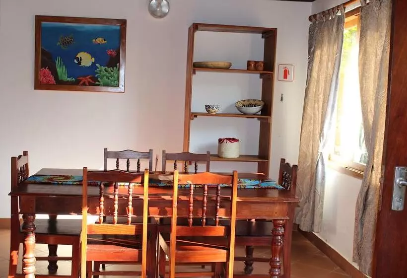 Hotelli Morrumbene Beach Resort