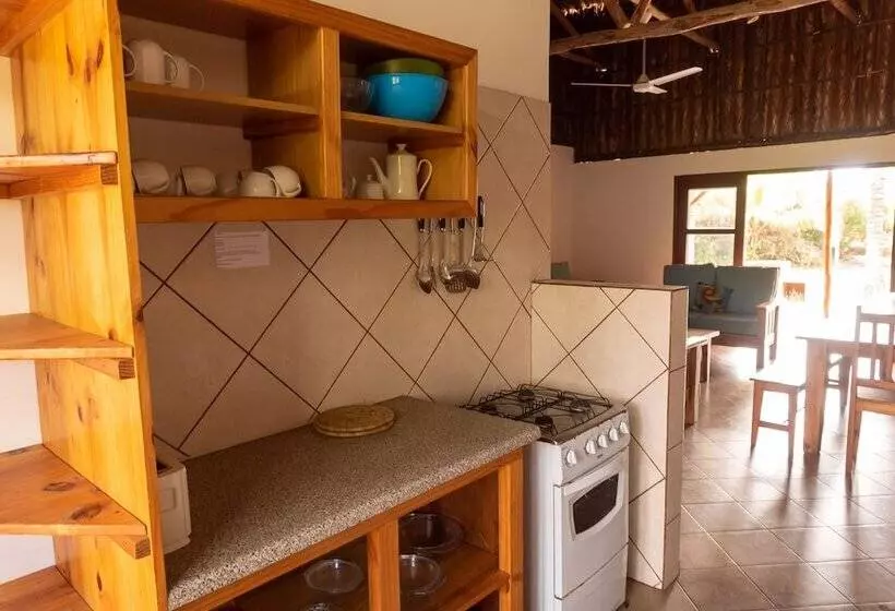 Hotelli Morrumbene Beach Resort