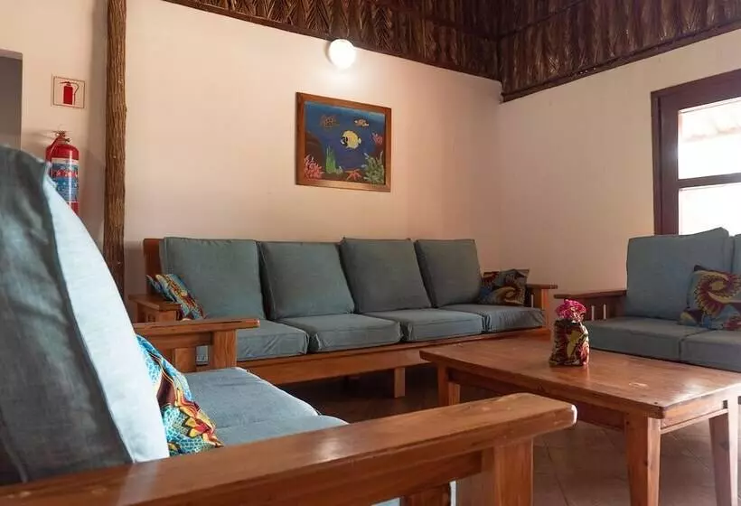 Hotelli Morrumbene Beach Resort