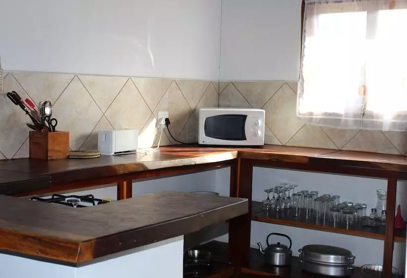 Hotelli Morrumbene Beach Resort