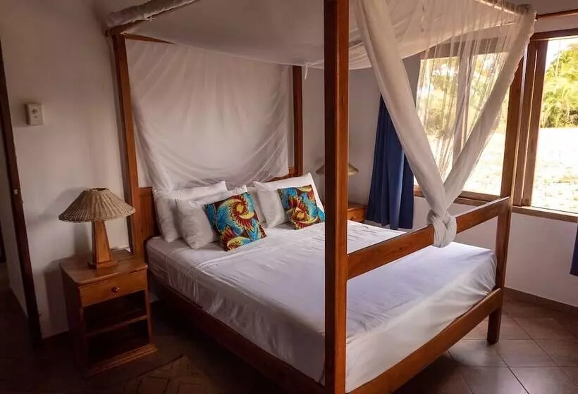 Hotelli Morrumbene Beach Resort