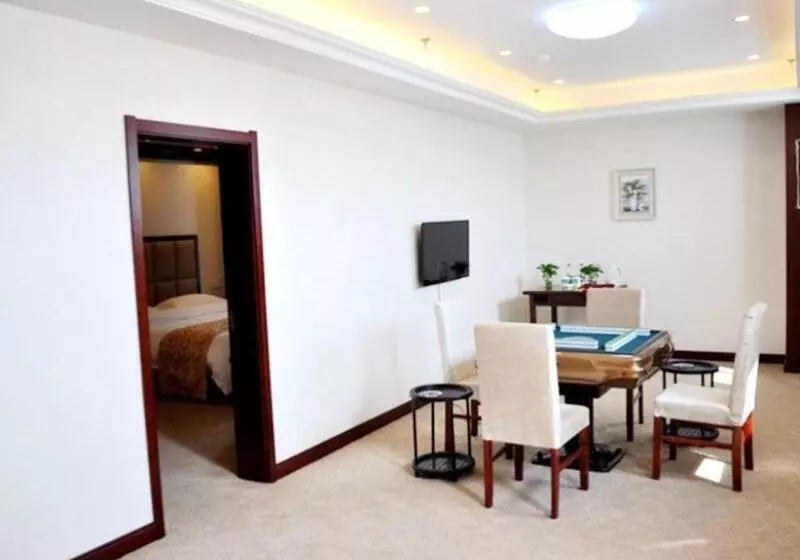 Hotelli Greentree Inn Jiangsu Yancheng West Bus Station Business