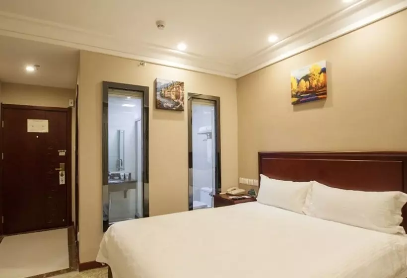 Hotelli Greentree Inn Puyang Pushang Huanghe Road