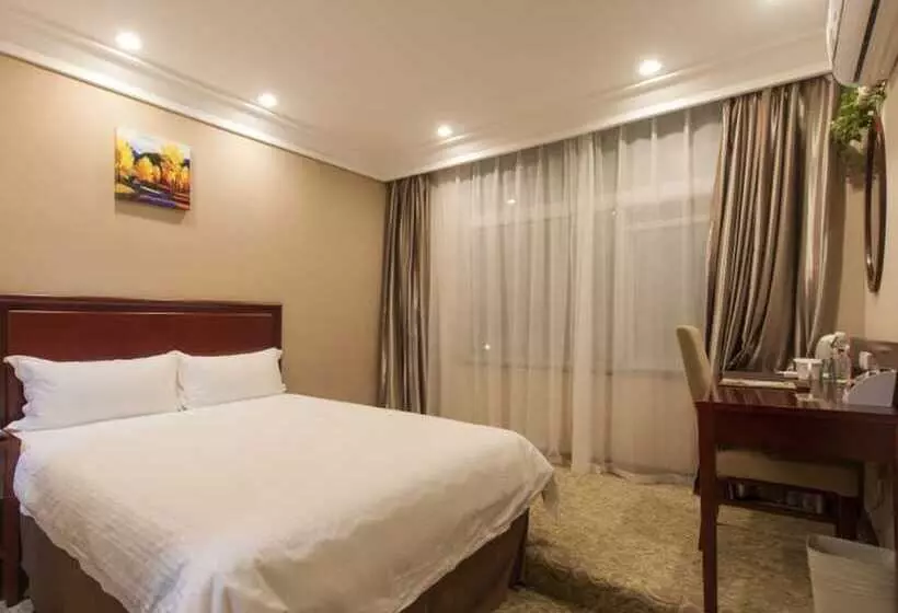 Hotelli Greentree Inn Puyang Pushang Huanghe Road