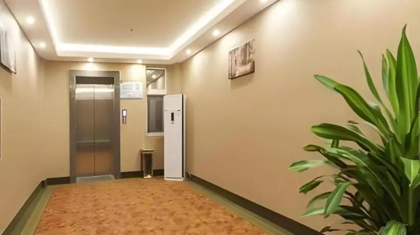 Hotelli Greentree Inn Puyang Pushang Huanghe Road