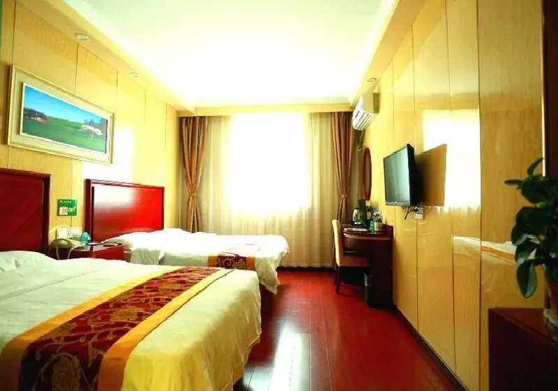 Hotelli Greentree Inn Shanghai Gongfu New Village Subway Station Express