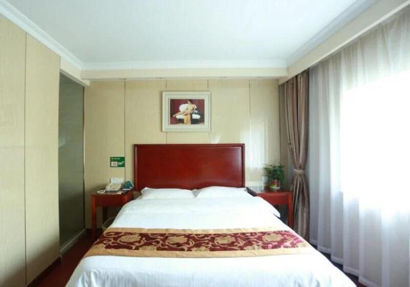 בית מלון כפרי Greentree Inn Shanghai Gongfu New Village Subway Station Express