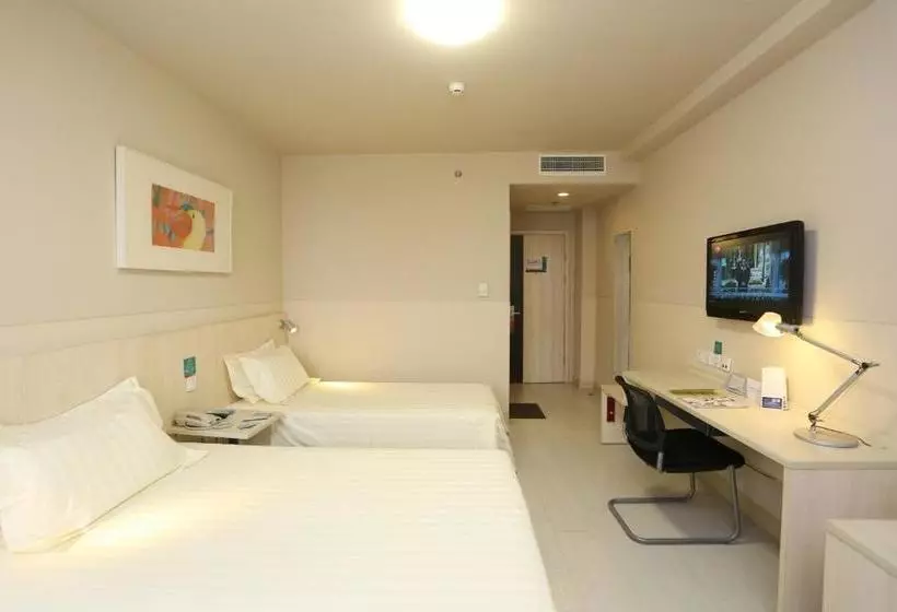 Hotelli Jinjiang Inn Tianjin South Station