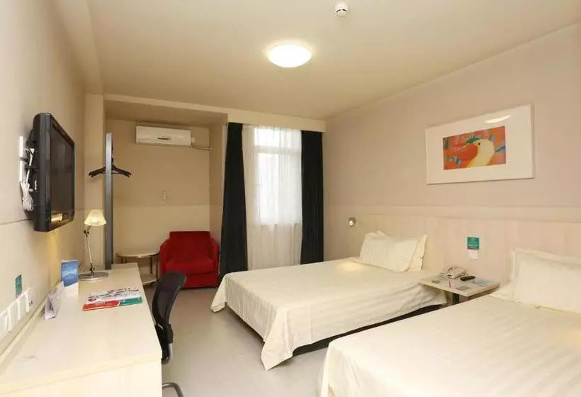Hotelli Jinjiang Inn Tianjin South Station
