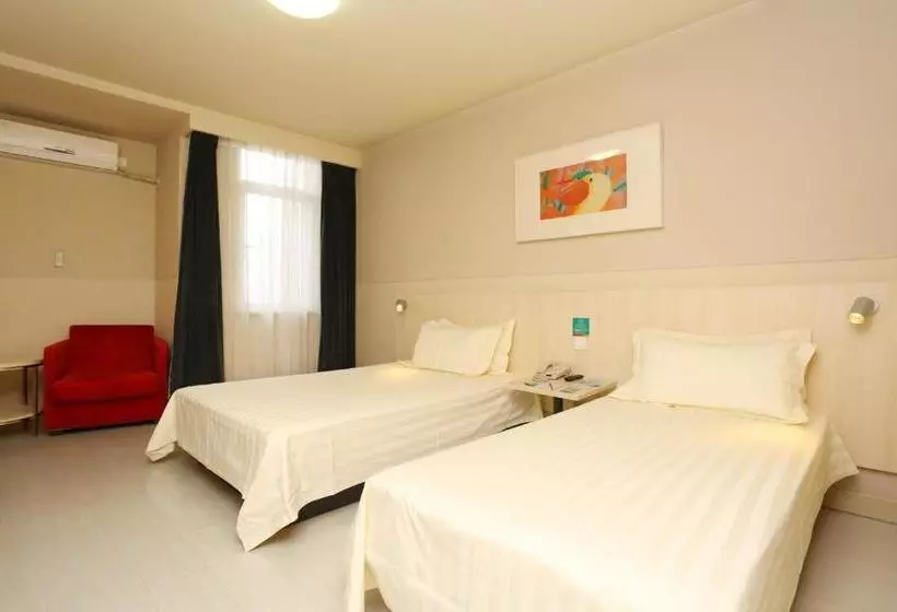 Hotelli Jinjiang Inn Tianjin South Station