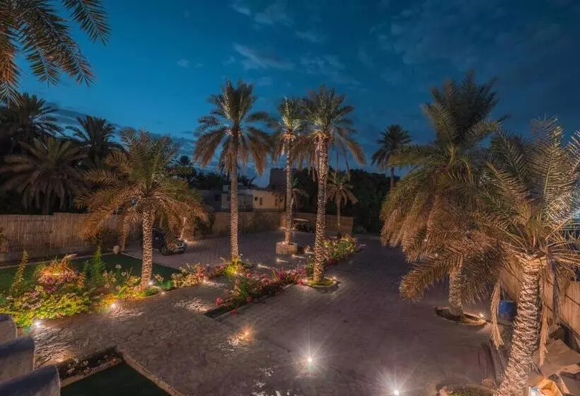 هاستل Antique Inn