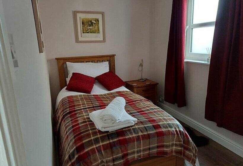 Charming 2 Bed Cottage In Central Ripon