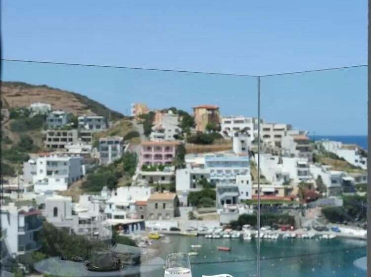 Golden Luxury Suites