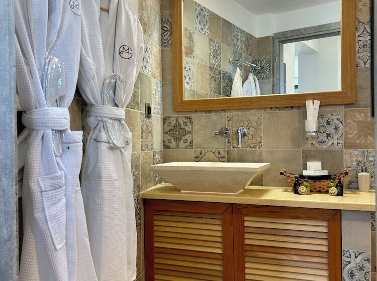 Golden Moments Luxury Stone Villas