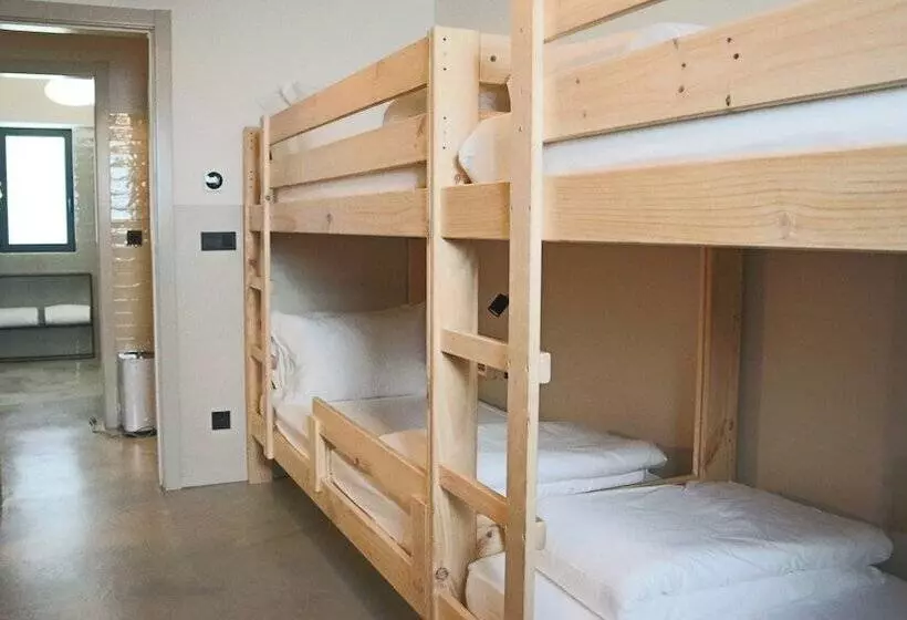 ホテル Gandum Village