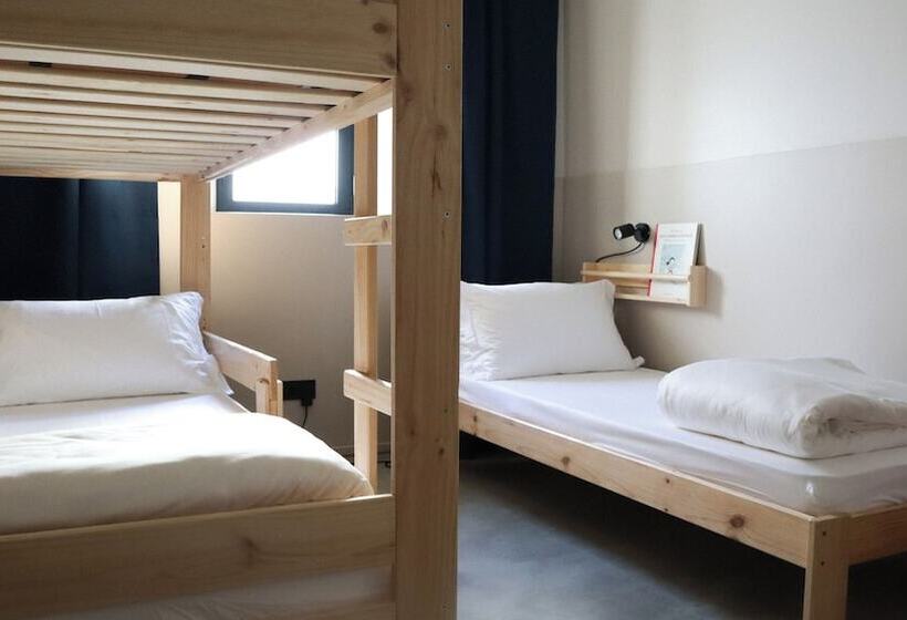 ホテル Gandum Village