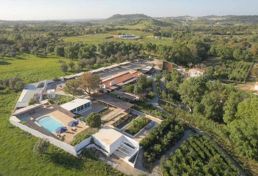 ホテル Gandum Village