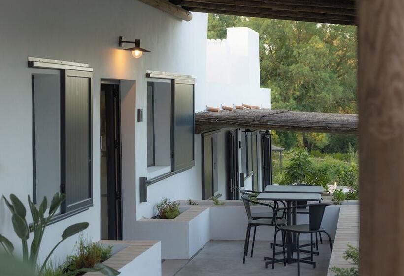 ホテル Gandum Village