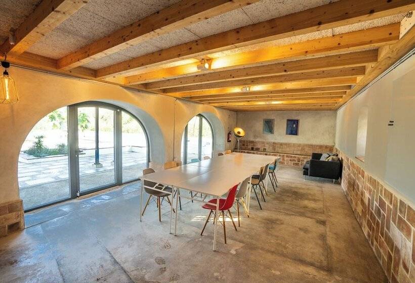 ホテル Gandum Village