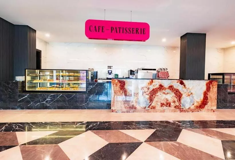 Hotelli Granada Luxury Red Adult Only