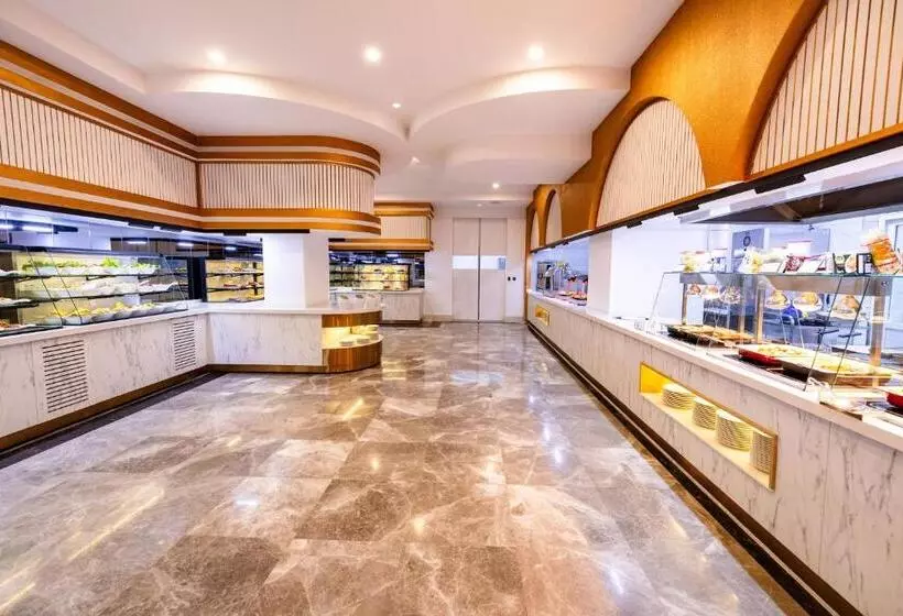 Hotelli Granada Luxury Red Adult Only