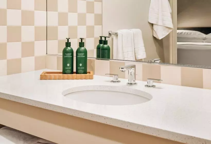 Hotelli Otis Harbor Springs