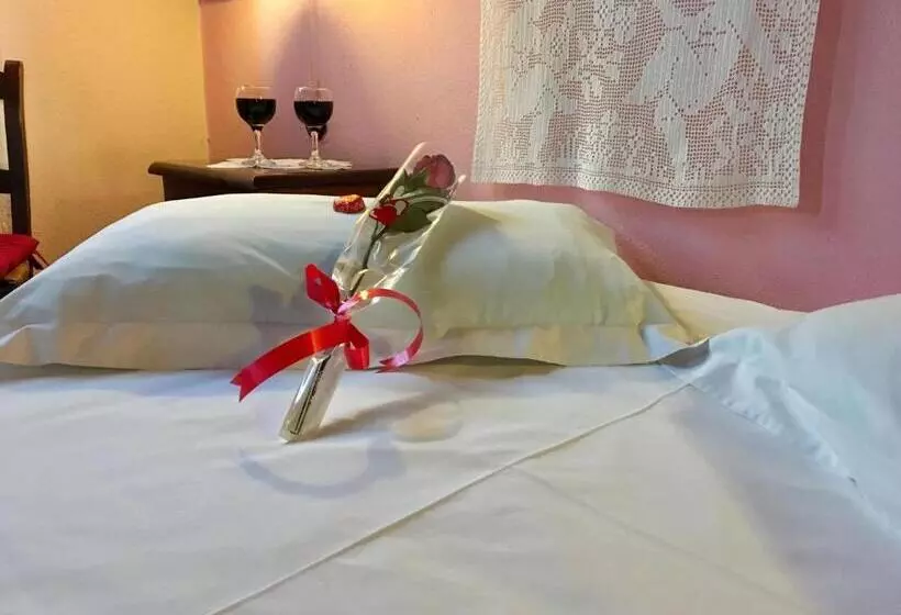 Hotelli Varosi Guesthouse