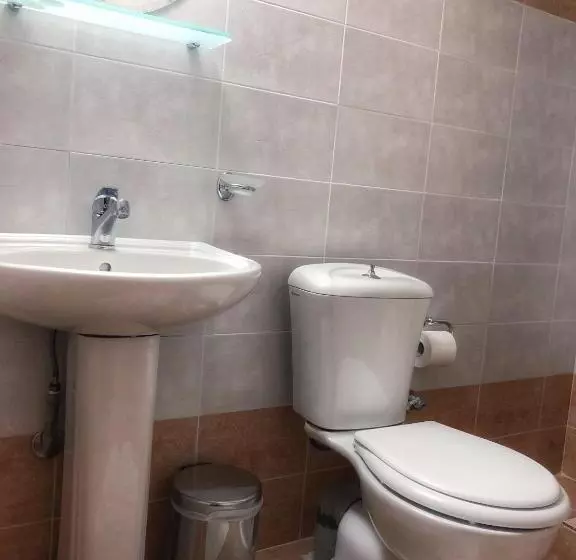 Hotelli Varosi Guesthouse