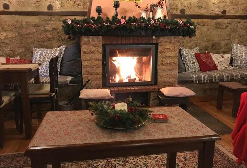 ホテル Varosi Guesthouse