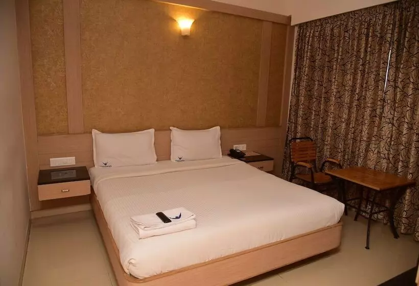 Hotelli Varshan International