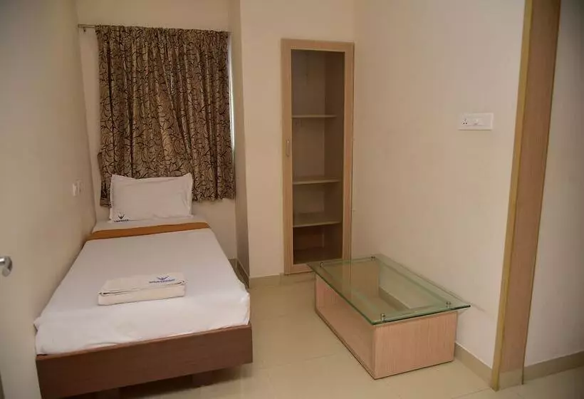 Hotelli Varshan International