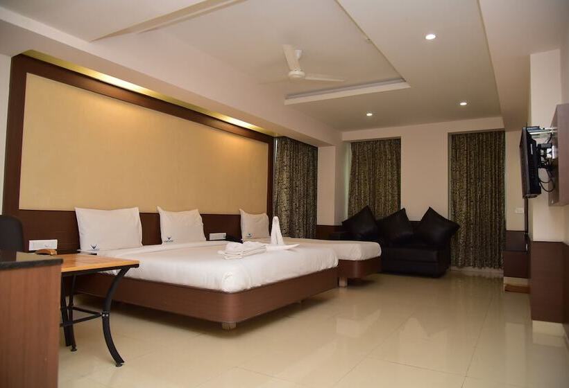 Hotel Varshan International