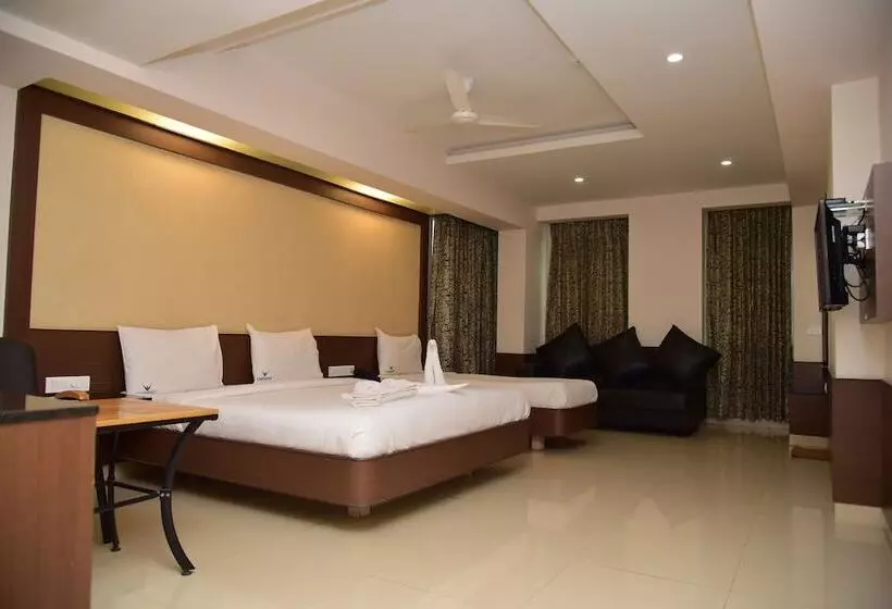 Hotelli Varshan International