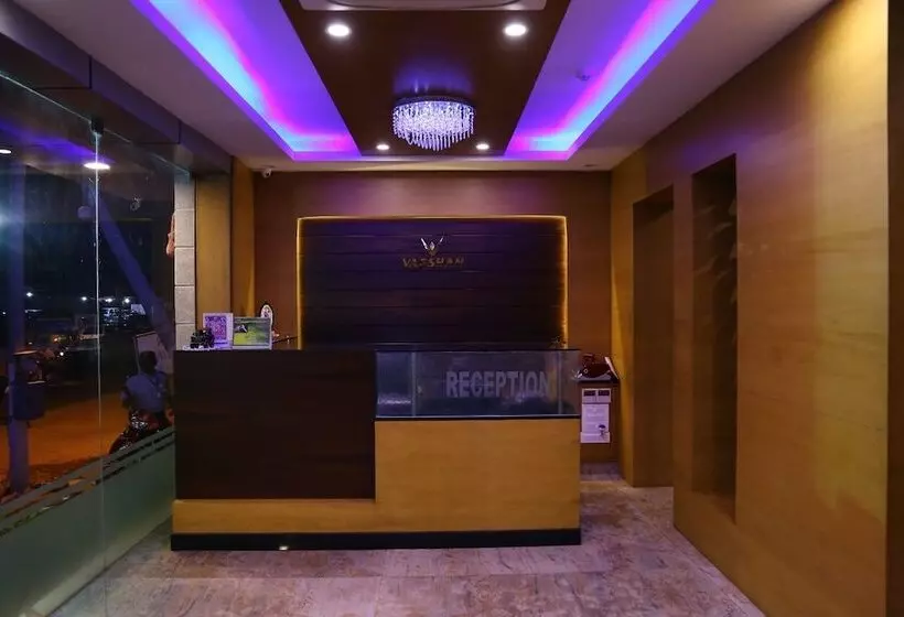 Hotelli Varshan International