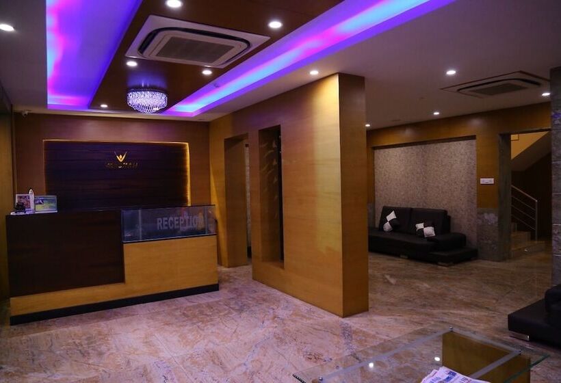 Hotel Varshan International