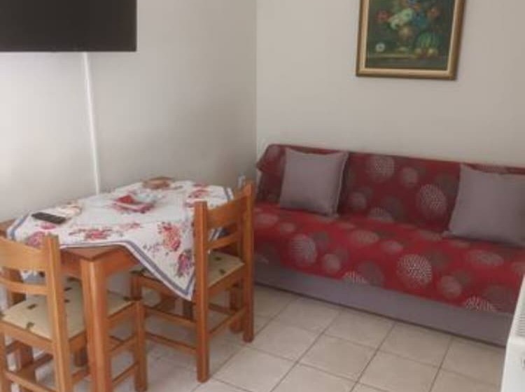 Michael Apartments Private Parking